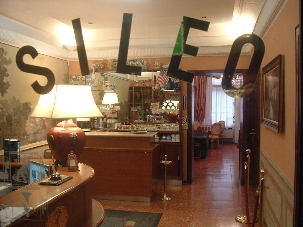 Hotel Sileo Rome Exterior photo